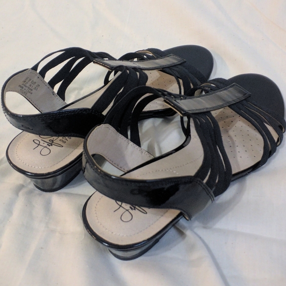 Sandals - Picture 2 of 2